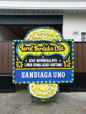 Papan Bunga Duka di Pantai Sagu